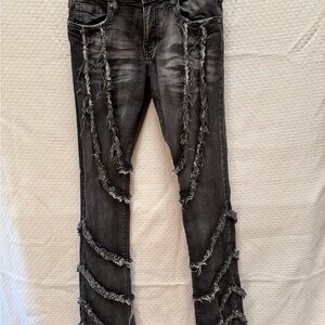 Chic Distressed Black Skinny Jeans